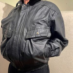 St. John's Bay men's leather jacket size XL Tall Black Vintage Insulated Bomber